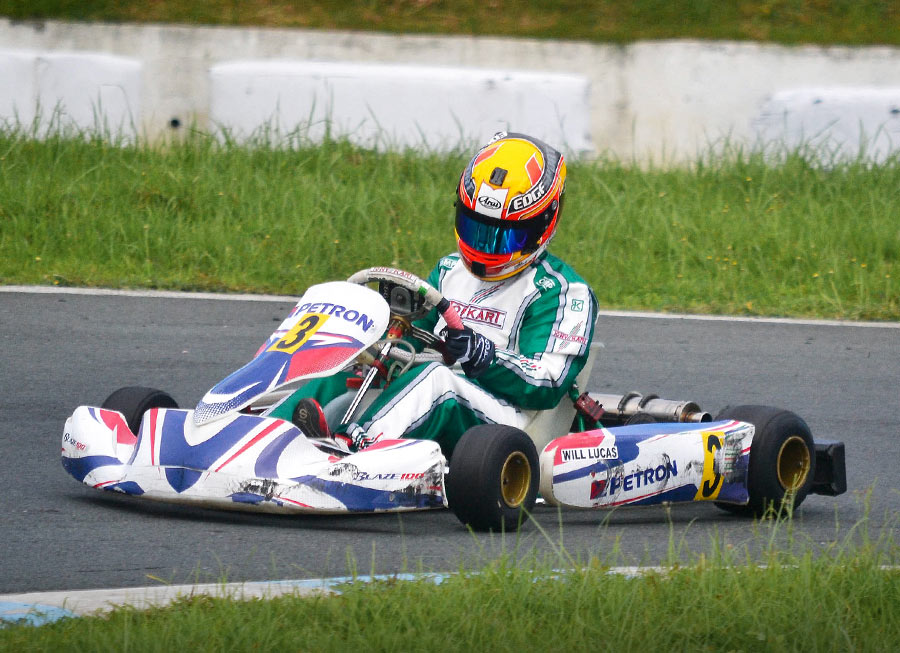 Will Lucas celebrates karting rookie year as Petron Intermediate Clubrace champion