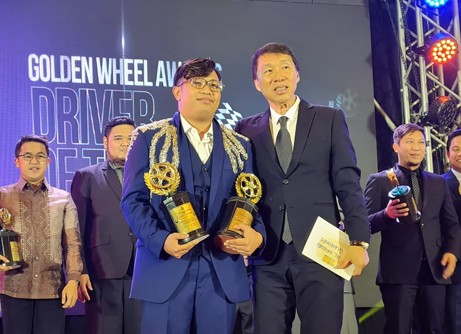 Miguel Quiñones receives coveted 2022 Driver of the Year award